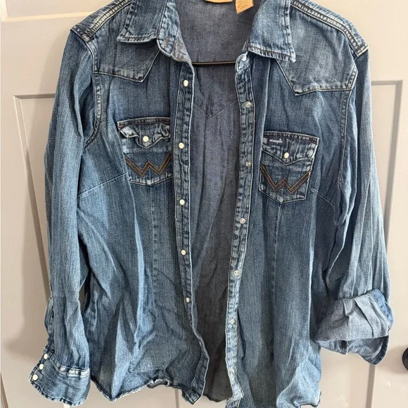 Wrangler Blue Denim Shirt - Picture 1 of 3